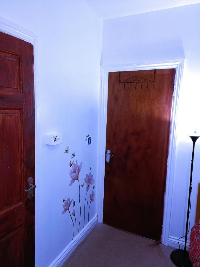 Homestay Bedspace Бирмингам Екстериор снимка