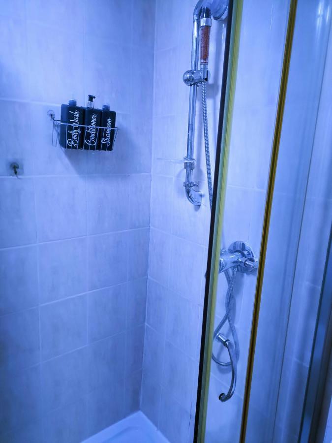 Homestay Bedspace Бирмингам Екстериор снимка
